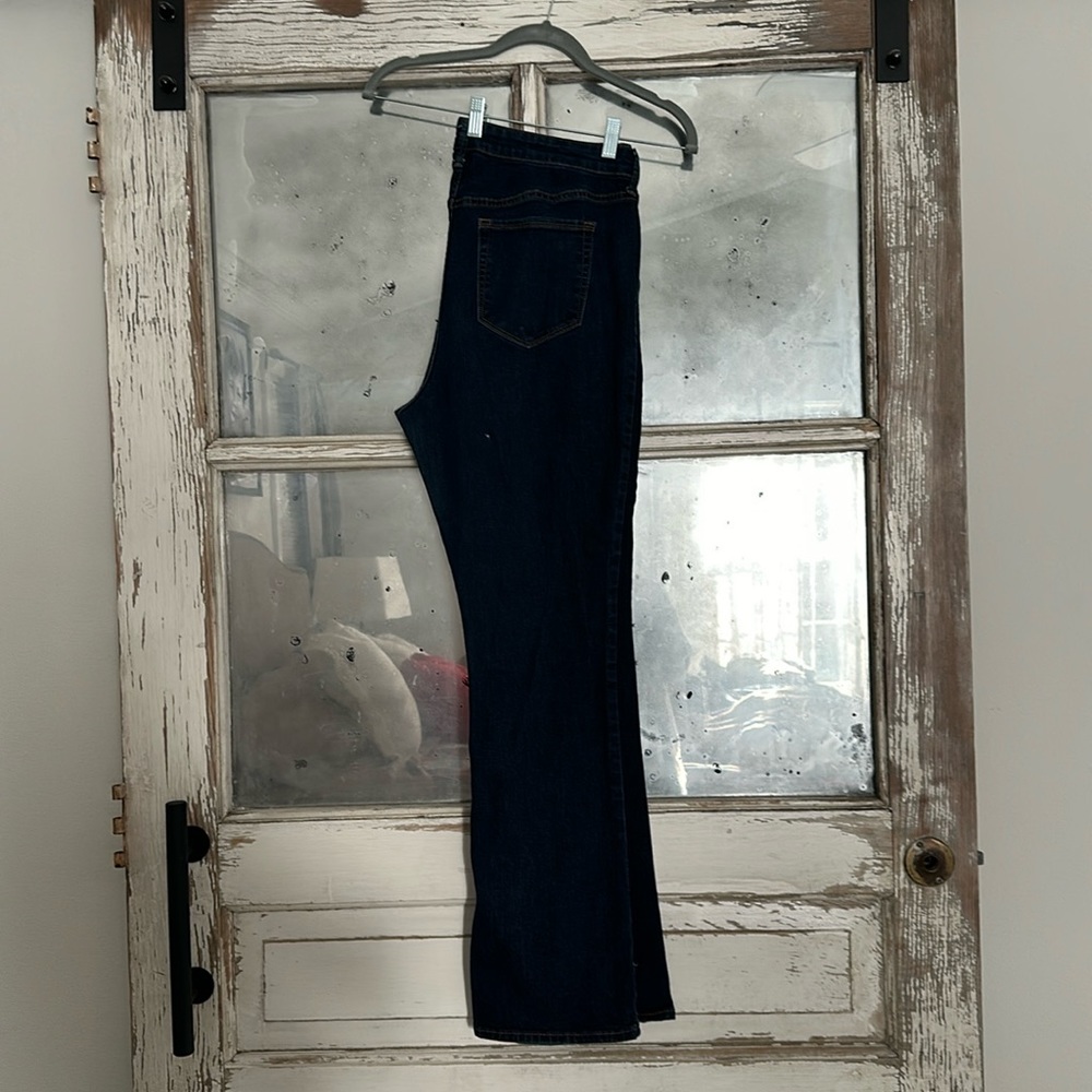 Old navy rockstar straight leg jeans 16